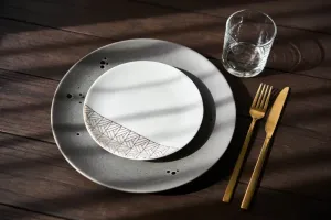 Zastawa stołowa w nowoczesnym domu 